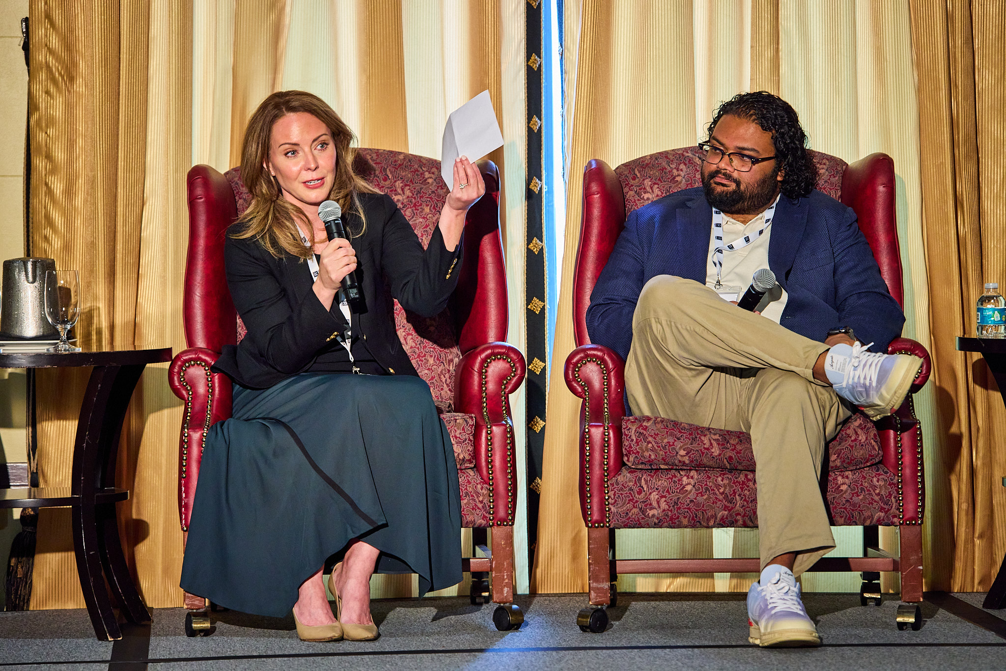 Jami Taylor of Coherus Biosciences (left), talks AI with Valmik Desai from Salesforce