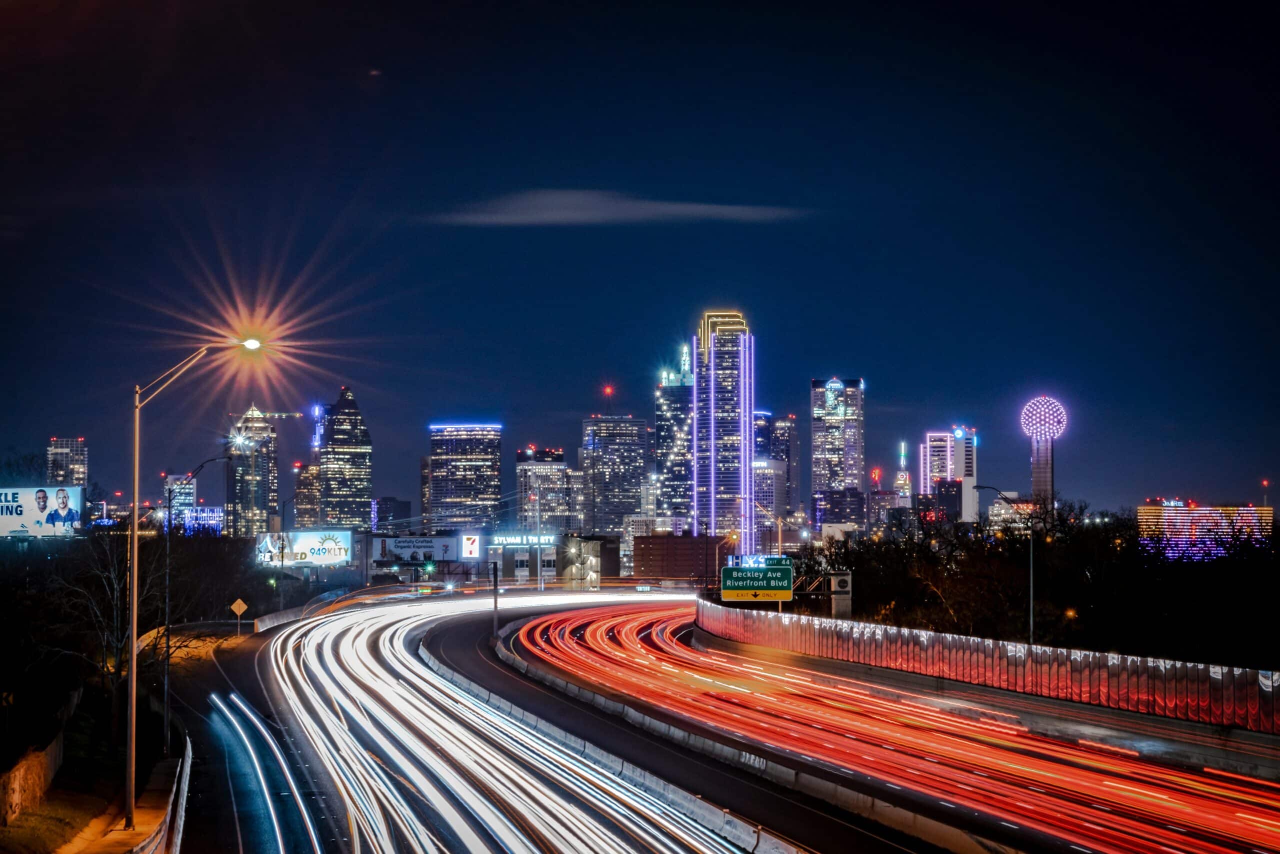 Downtown Dallas, Texas. Photo by Gabriel Tovar on Unsplash
