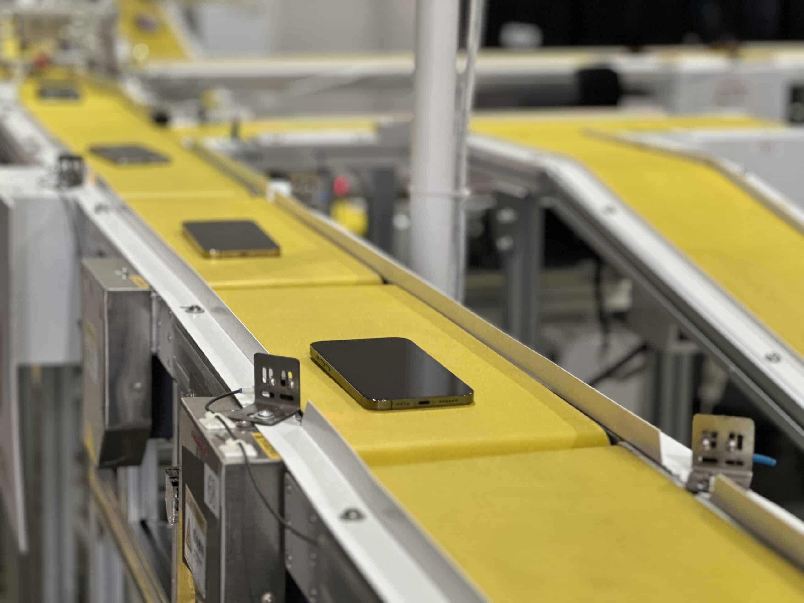 ATRenew facilitates the buying, selling and recycling of pre-owned consumer electronics in China