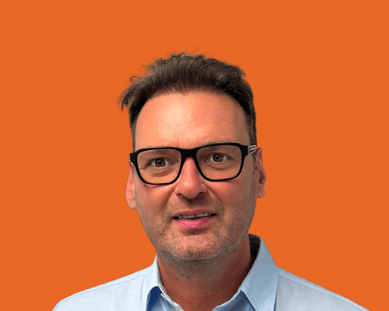 Nasdaq-listed semiconductor producer Qualcomm has appointed Brett Simpson as its new vice president of investor relations